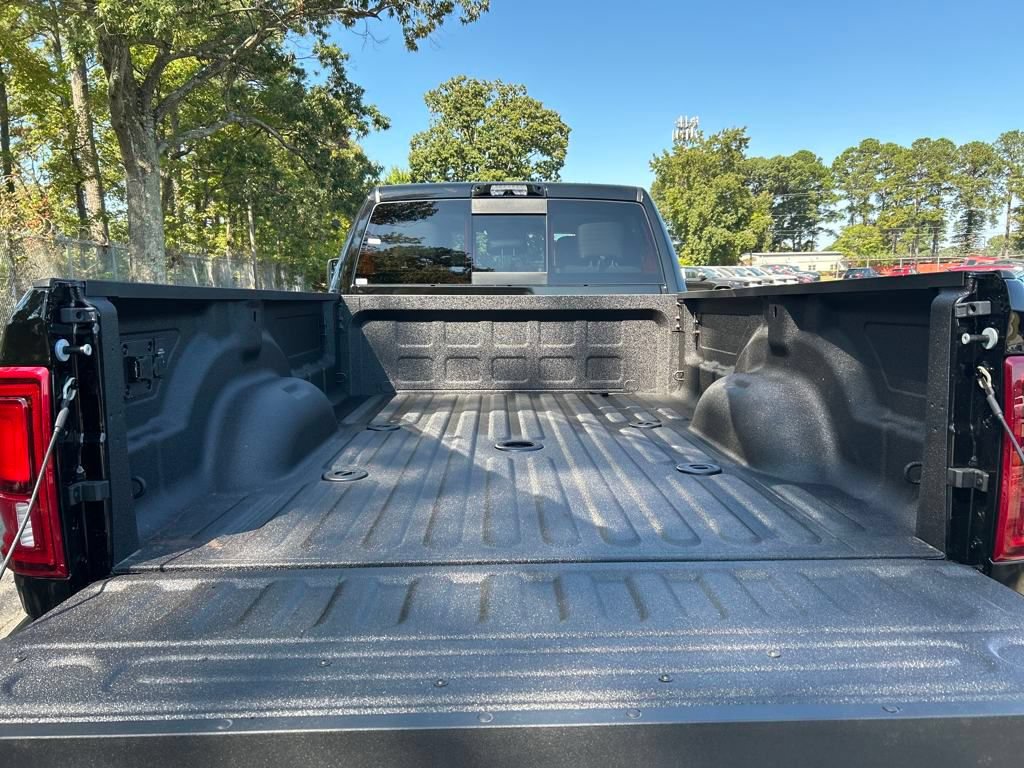 New 2026 RAM 2500 Laramie AWD/4WD image 27