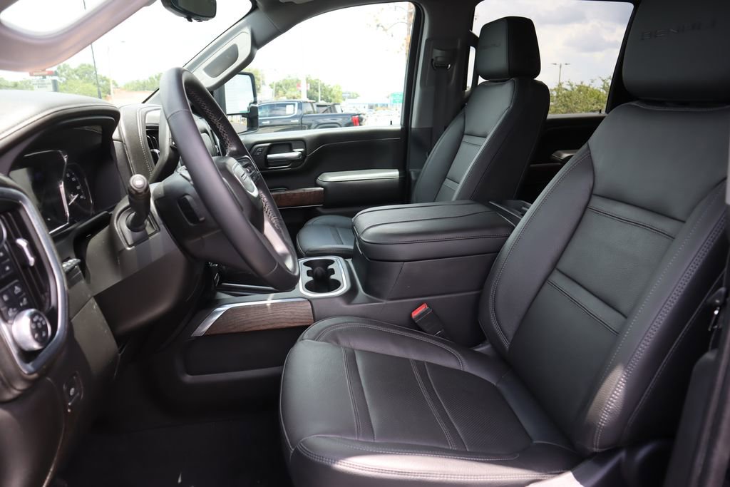 Used 2023 GMC Sierra 2500 Denali w/ Denali Ultimate Package image 16