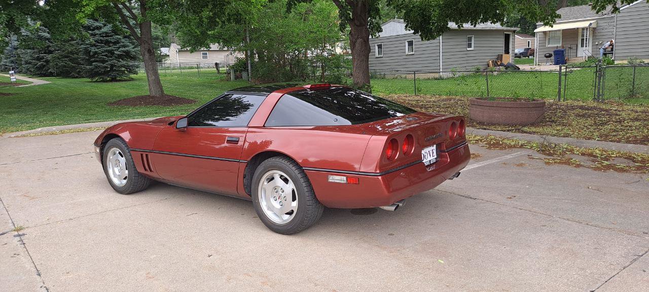 Used 1988 Chevrolet Corvette Base image 4