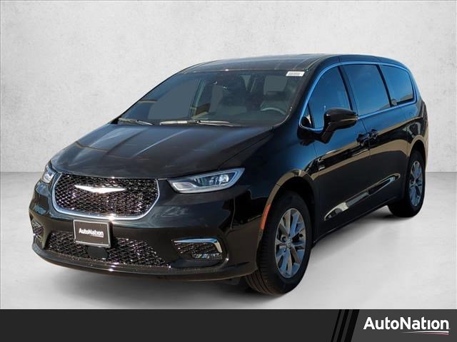 New 2026 Chrysler Pacifica Select