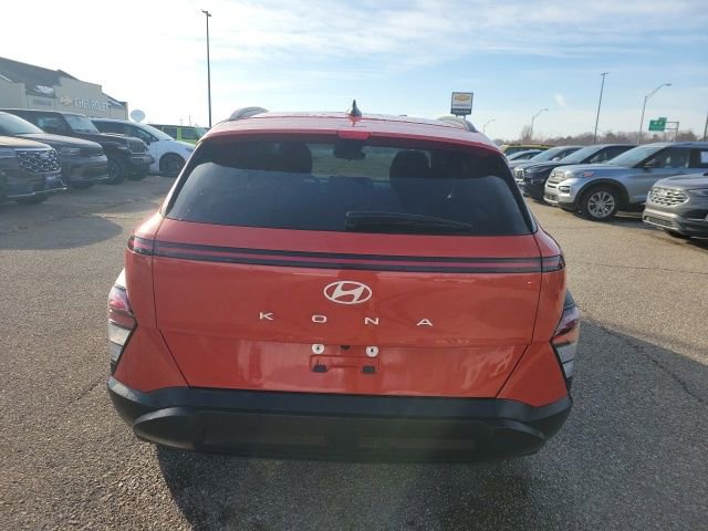 Used 2024 Hyundai Kona SEL image 21