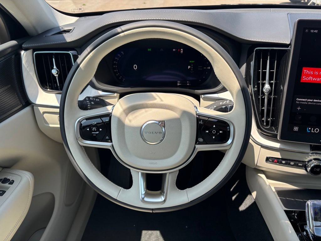 New 2026 Volvo XC60 T8 Ultra w/ Climate Package AWD/4WD image 12