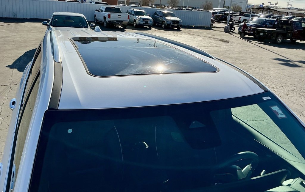 Used 2025 Buick Enclave Avenir w/ Super Cruise Package image 12