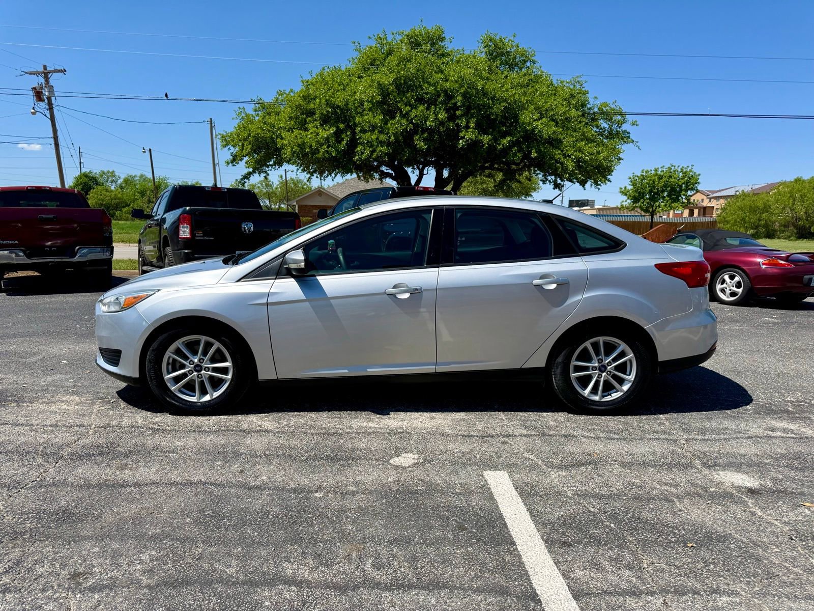 Used 2016 Ford Focus SE image 6