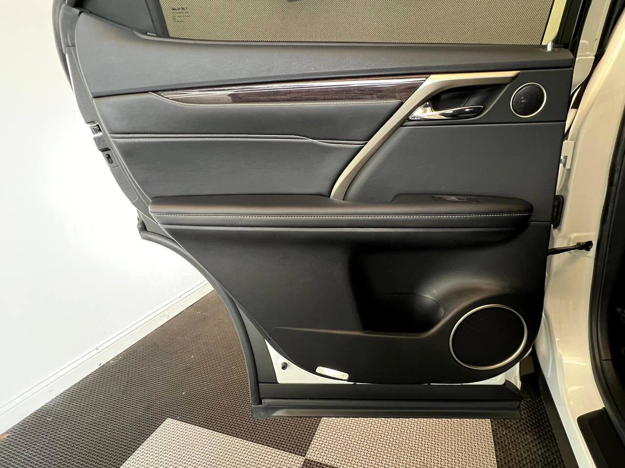 Used 2022 Lexus RX 450h AWD w/ Luxury Package image 9