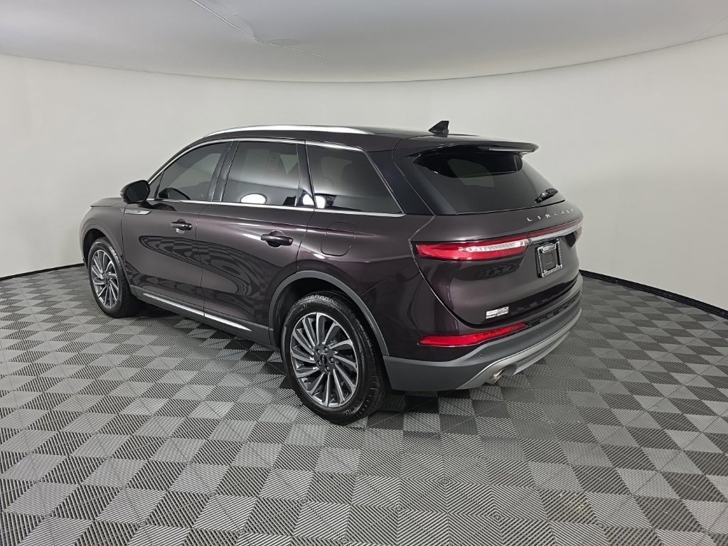 Used 2023 Lincoln Corsair Reserve w/ Equipment Group 201A image 3