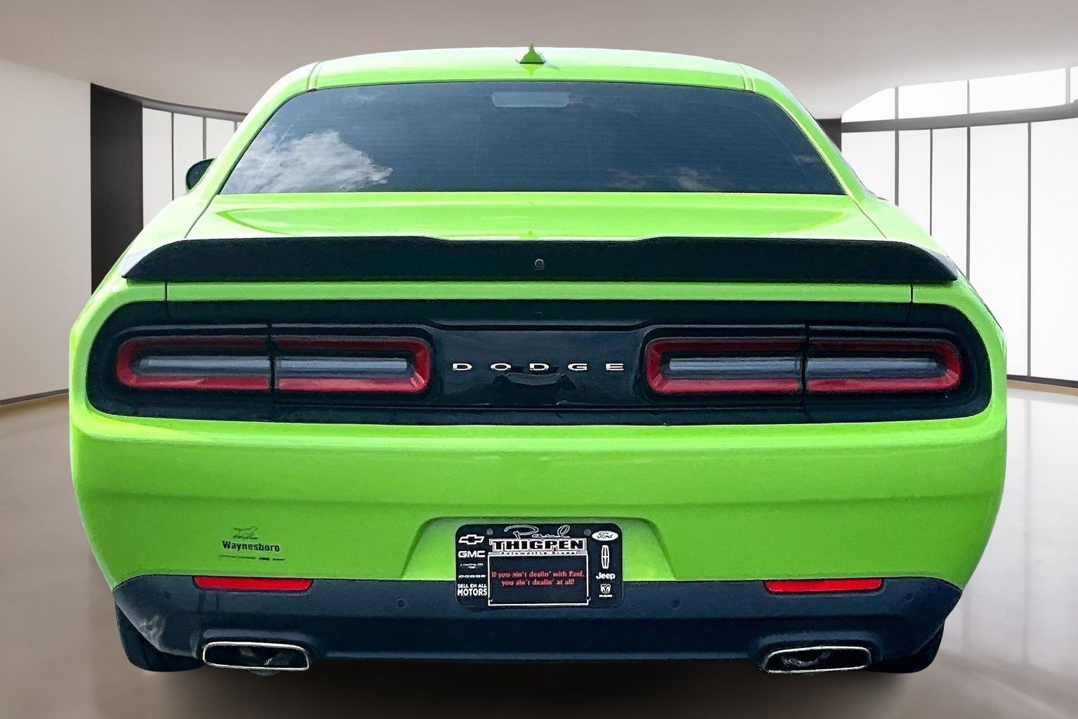 Used 2023 Dodge Challenger SXT w/ Plus Package image 5