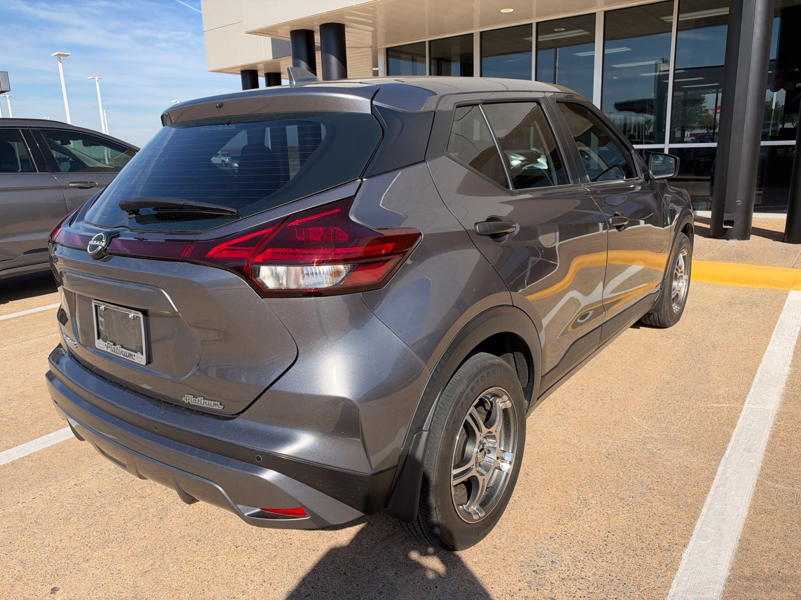 Used 2024 Nissan Kicks S FWD image 7