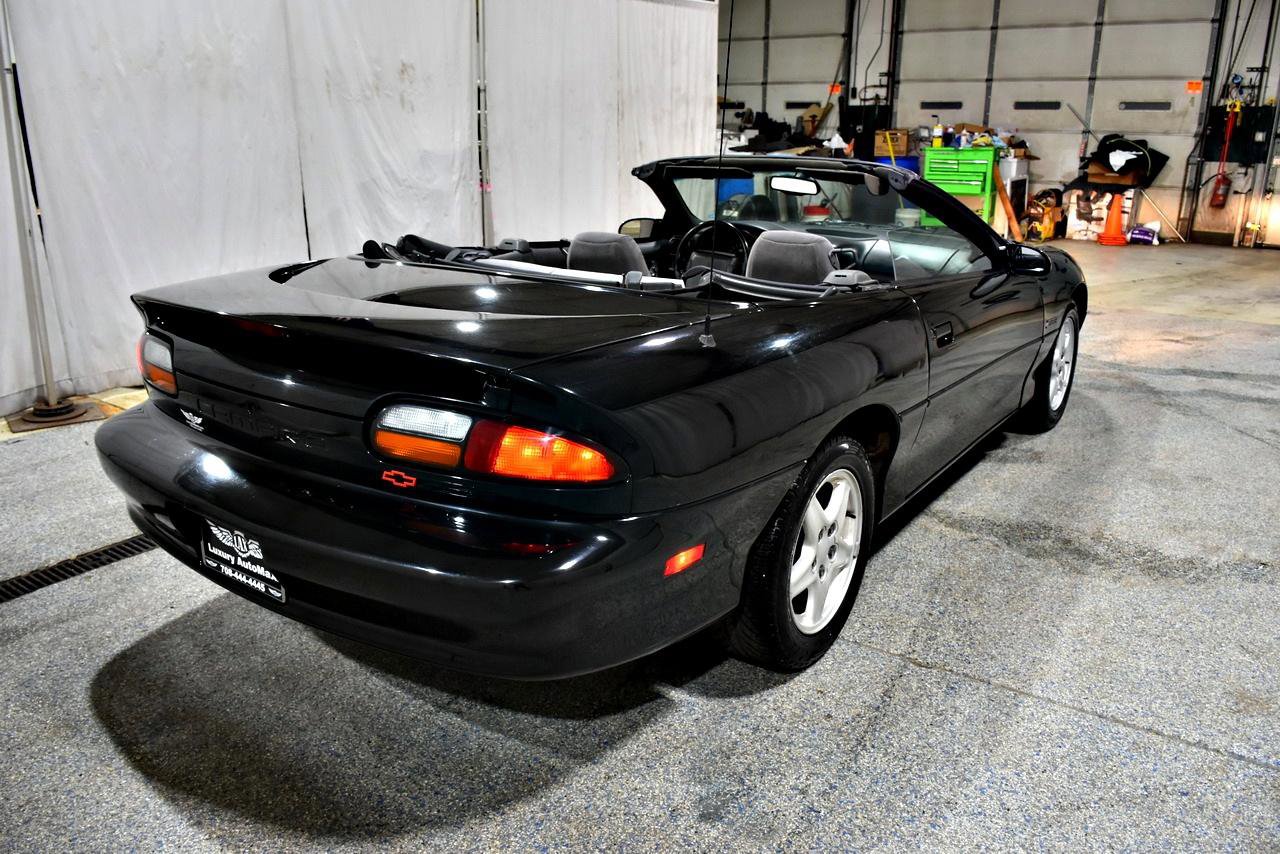 Used 1998 Chevrolet Camaro Z28 RWD image 7