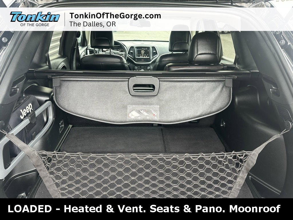 Used 2017 Jeep Cherokee Trailhawk image 5