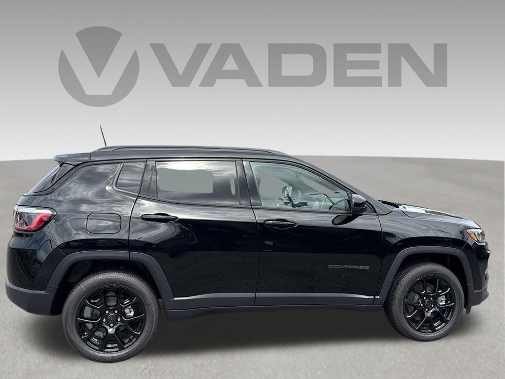 New 2026 Jeep Compass Latitude AWD/4WD image 7