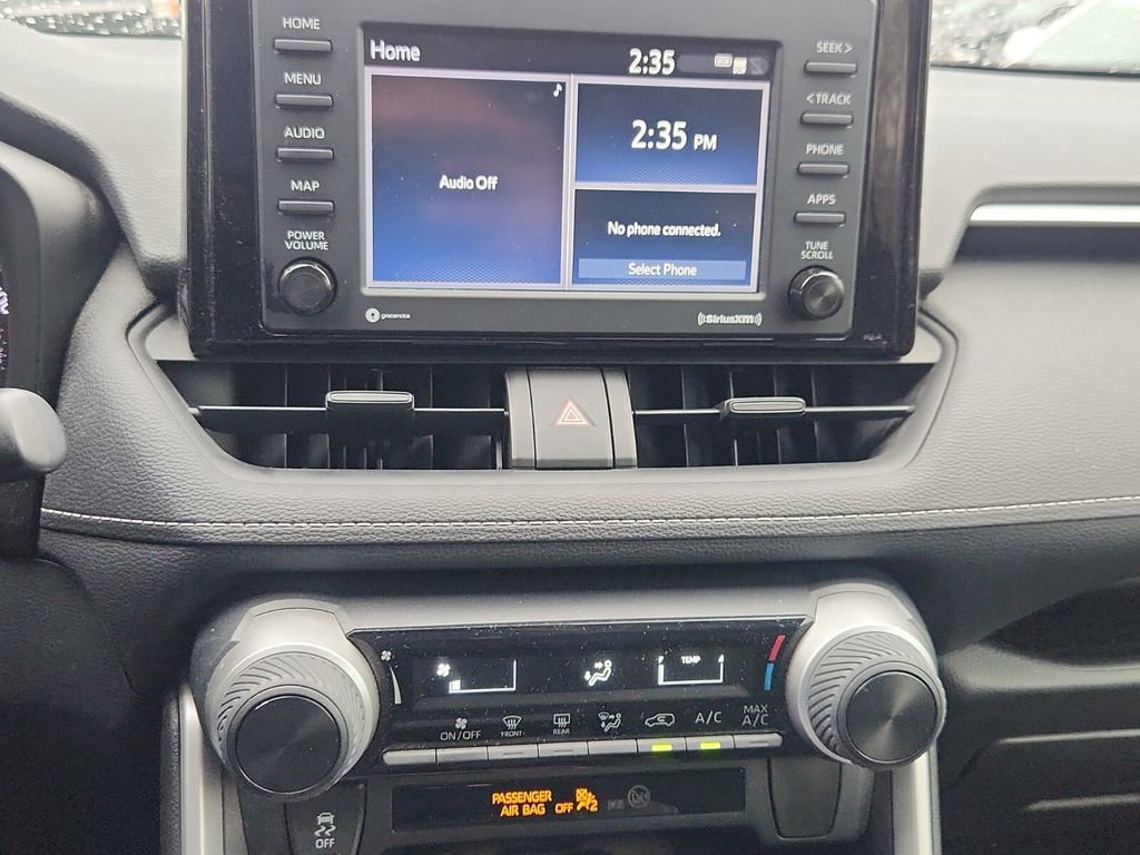 Used 2021 Toyota RAV4 LE image 23