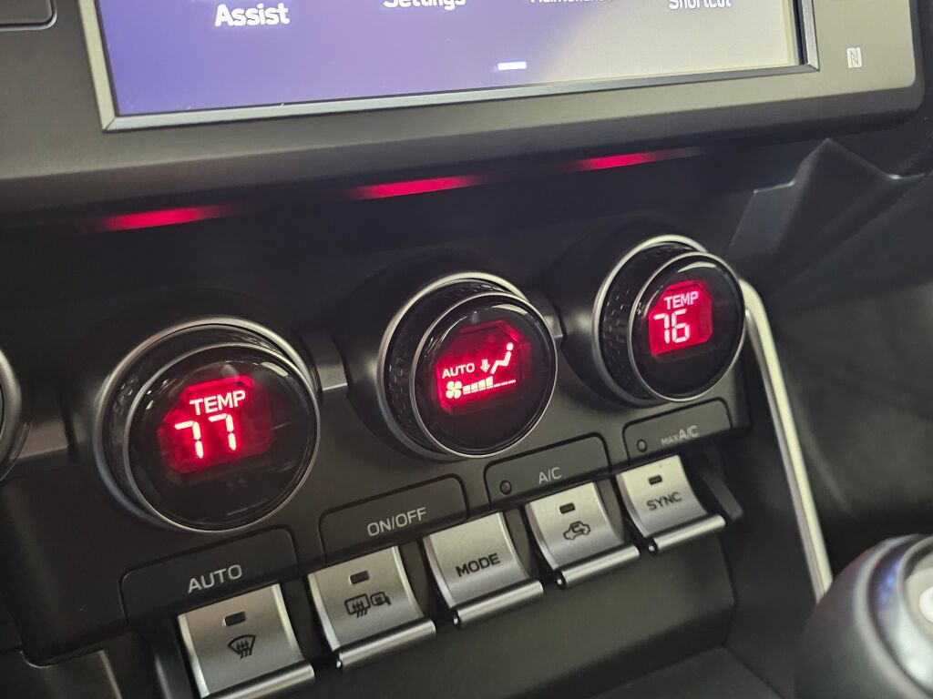 Used 2025 Toyota GR86 Premium w/ ALL Weather Mat Package (TMS) image 29