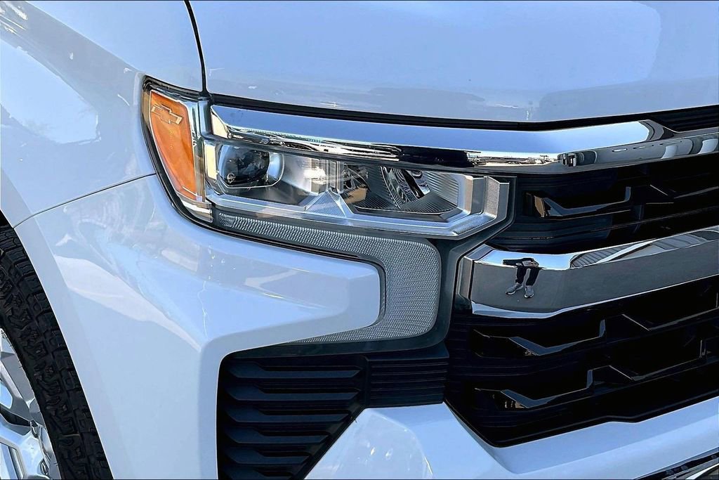 Used 2024 Chevrolet Silverado 1500 LT w/ Z71 Off-Road Package image 28