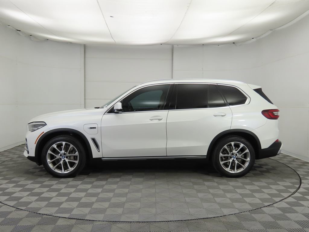 Used 2022 BMW X5 xDrive45e w/ Climate Comfort Package image 8