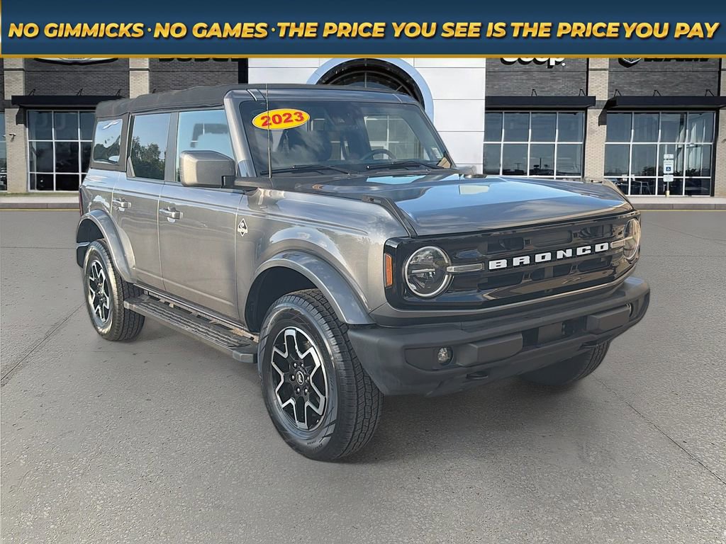 Used 2023 Ford Bronco Outer Banks AWD/4WD video 1