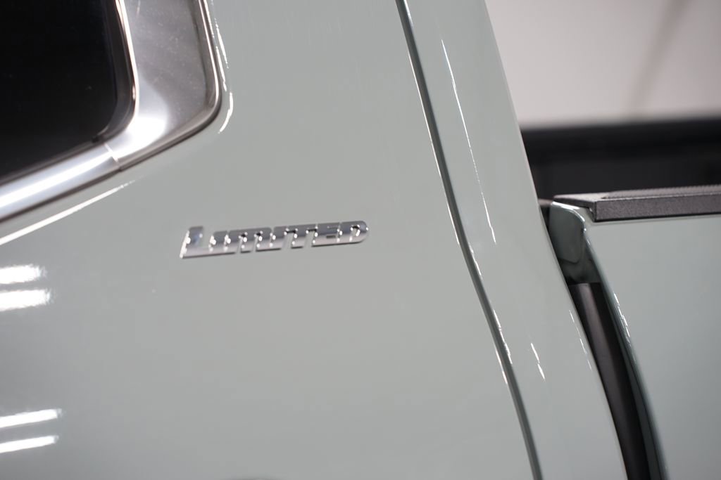Used 2025 Toyota Tundra Limited AWD/4WD image 12