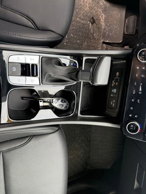 Used 2025 Hyundai Santa Cruz Limited image 20