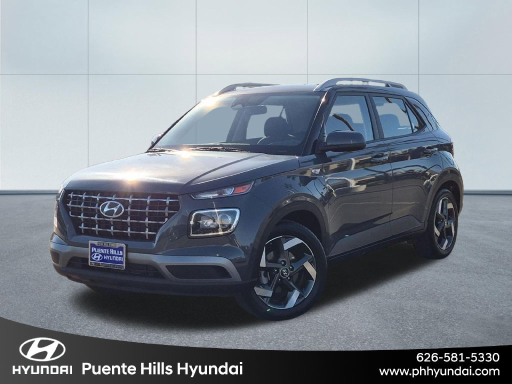 Used 2025 Hyundai Venue SEL FWD image 1
