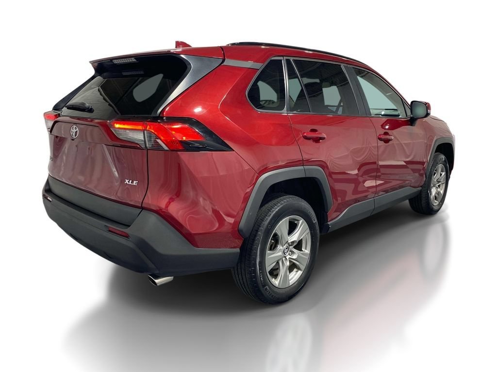 Used 2023 Toyota RAV4 XLE FWD image 4