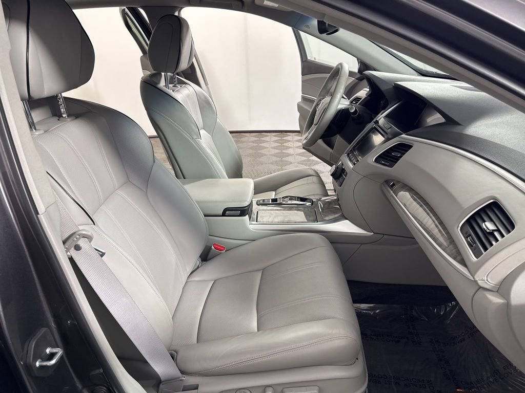 Used 2018 Acura RLX w/ Technology Package FWD image 20