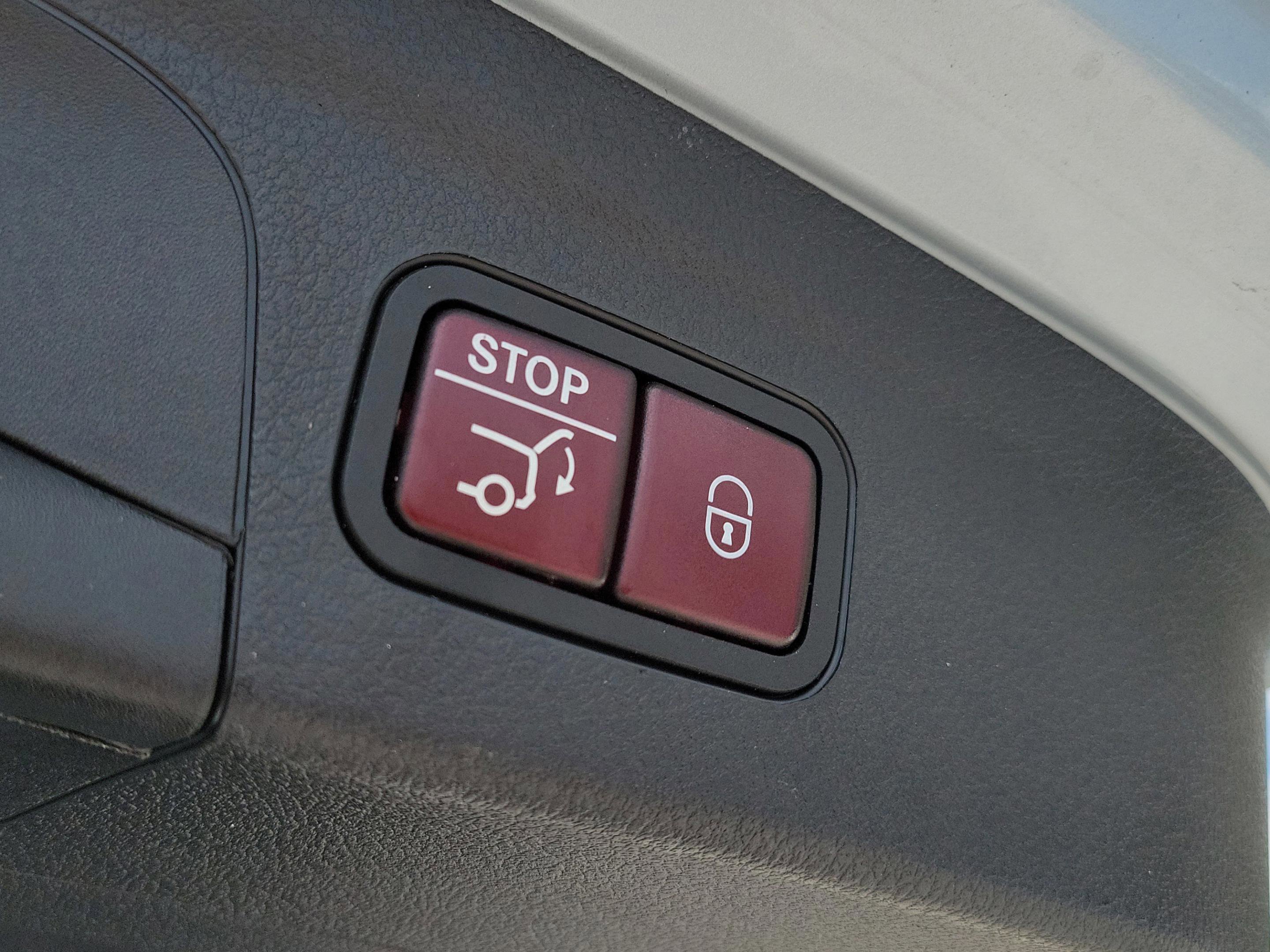 Certified 2024 Mercedes-Benz GLE 350 4MATIC image 5