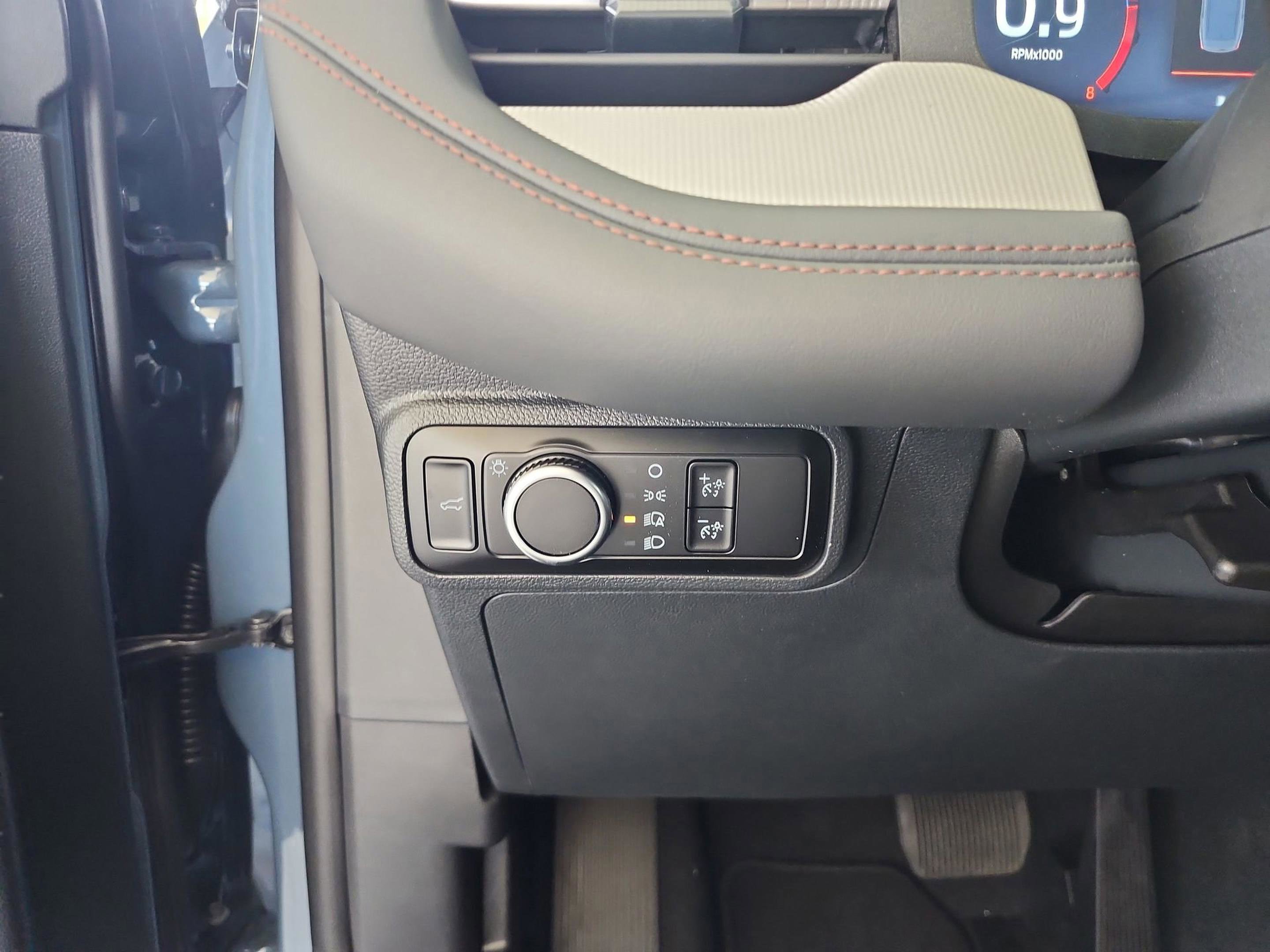 New 2026 Ford Explorer Active image 12