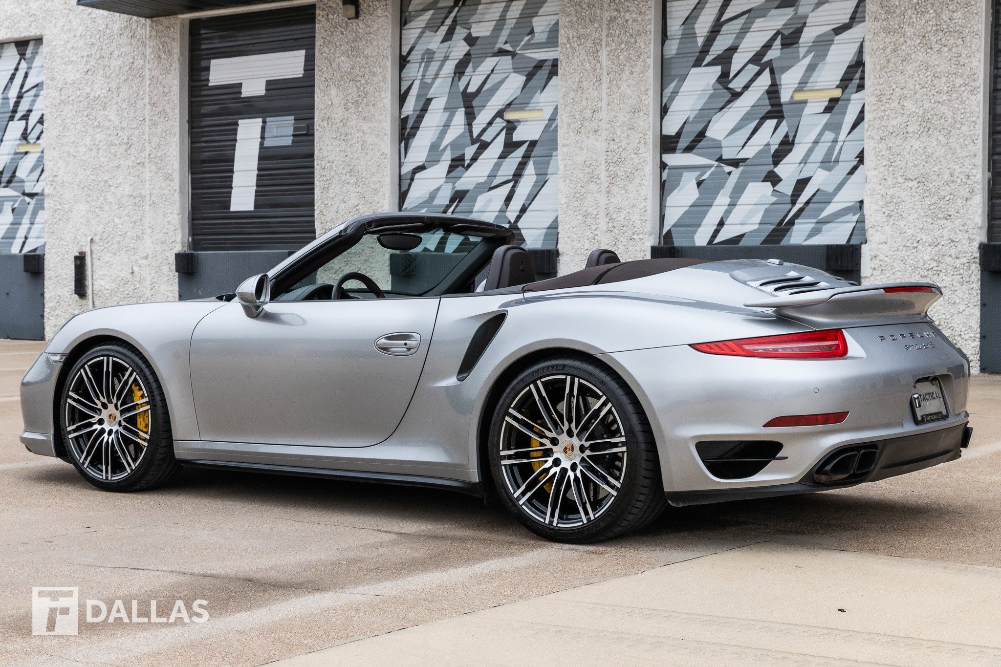 Used 2015 Porsche 911 Turbo S image 12