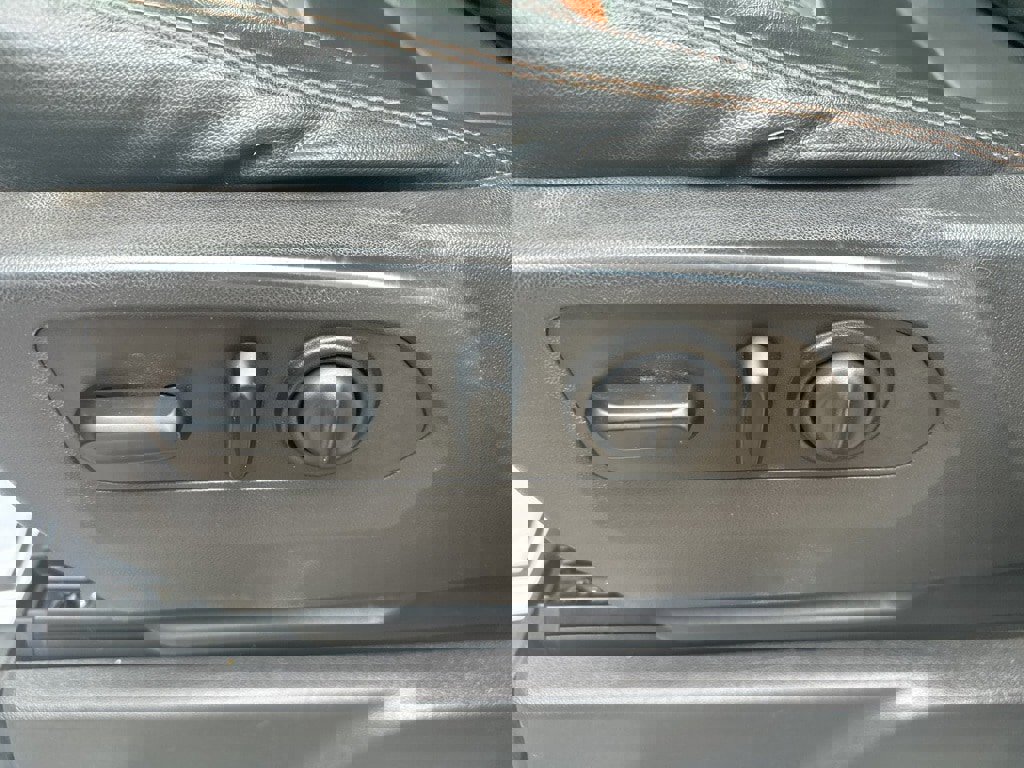 Used 2019 GMC Sierra 1500 AT4 w/ Driver Alert Package I image 16