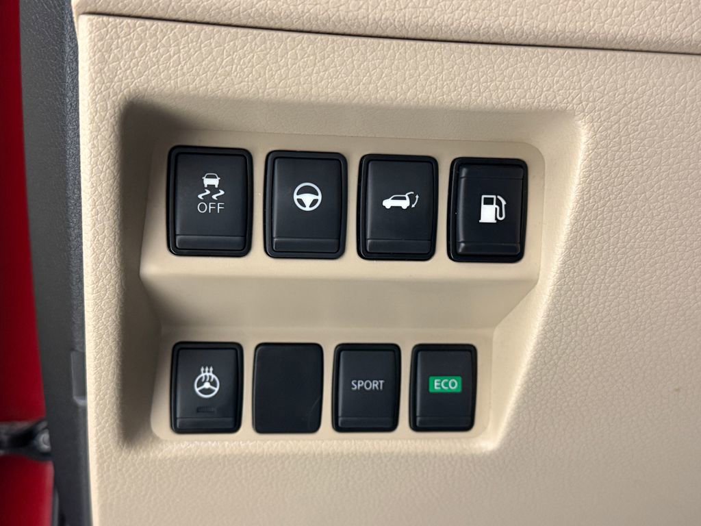 Used 2019 Nissan Rogue SV w/ Premium Package FWD image 21