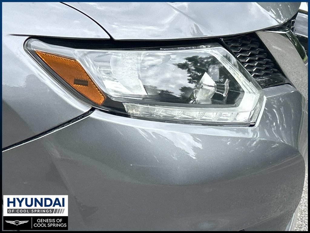 Used 2015 Nissan Rogue SV FWD image 10