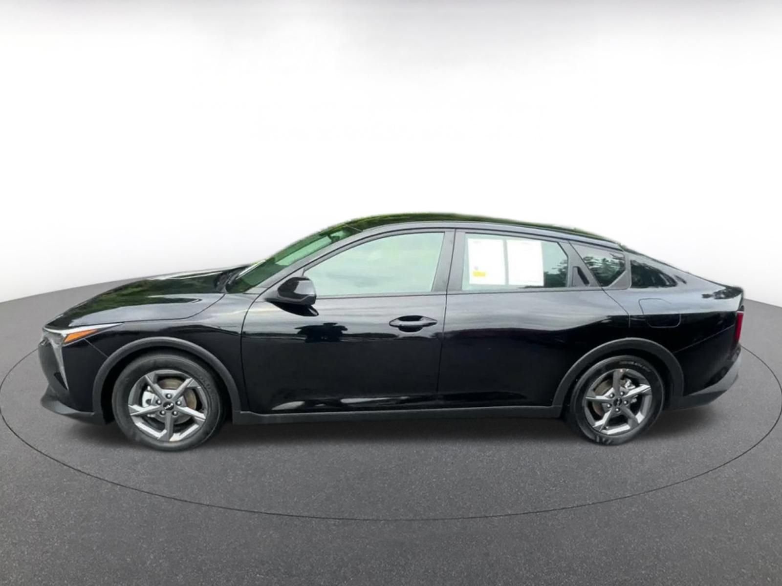 Used 2026 Kia K4 FWD image 9