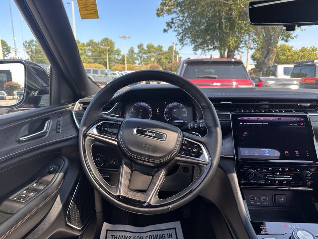 Used 2025 Jeep Grand Cherokee Overland w/ Adv Protech Group III AWD/4WD image 22