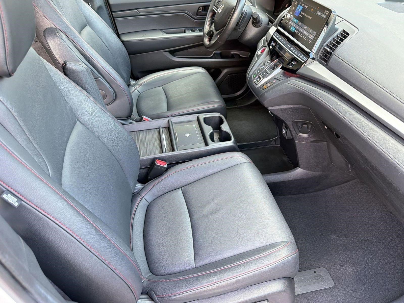 Used 2025 Honda Odyssey Sport-L image 29