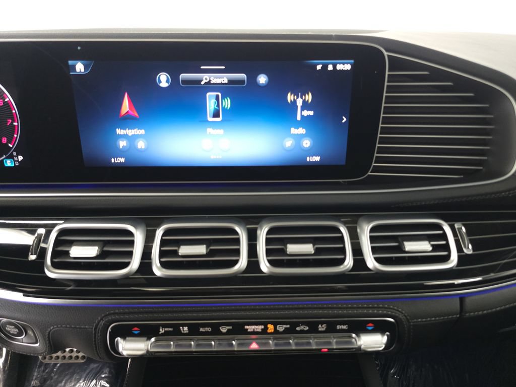 Certified 2025 Mercedes-Benz GLS 450 4MATIC image 16