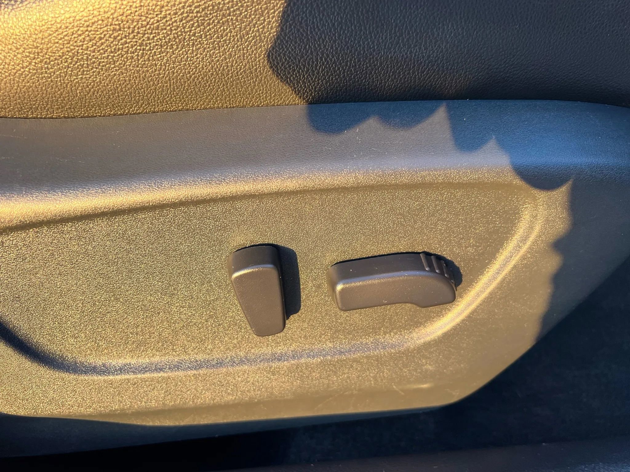 Used 2020 Nissan Rogue SL image 31