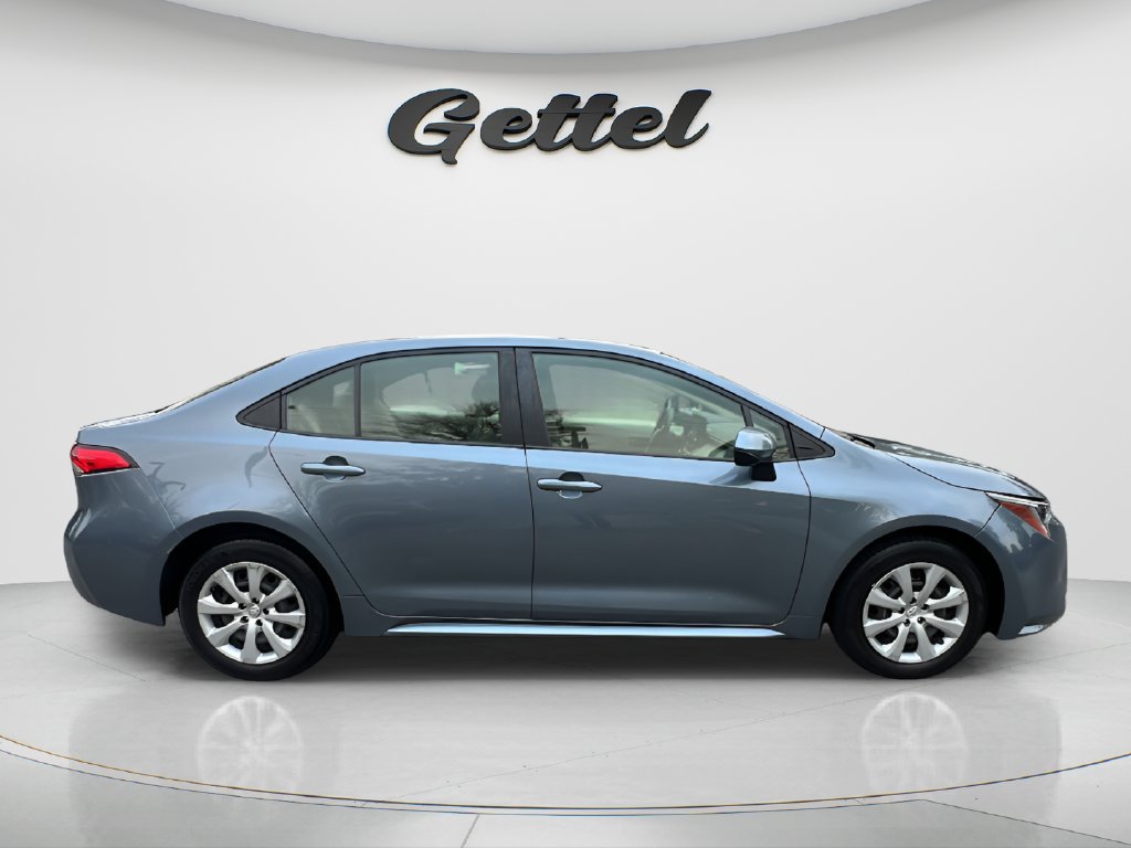 Used 2022 Toyota Corolla LE FWD image 4