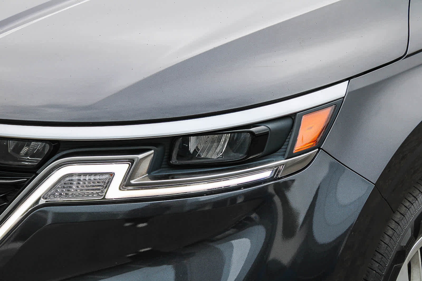 Used 2023 Kia Carnival LX FWD image 8