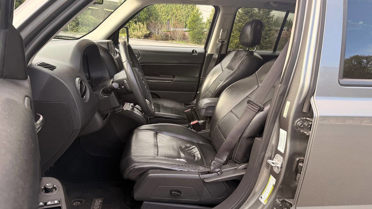 Used 2012 Jeep Patriot Limited w/ Sun/Sound Group AWD/4WD image 19