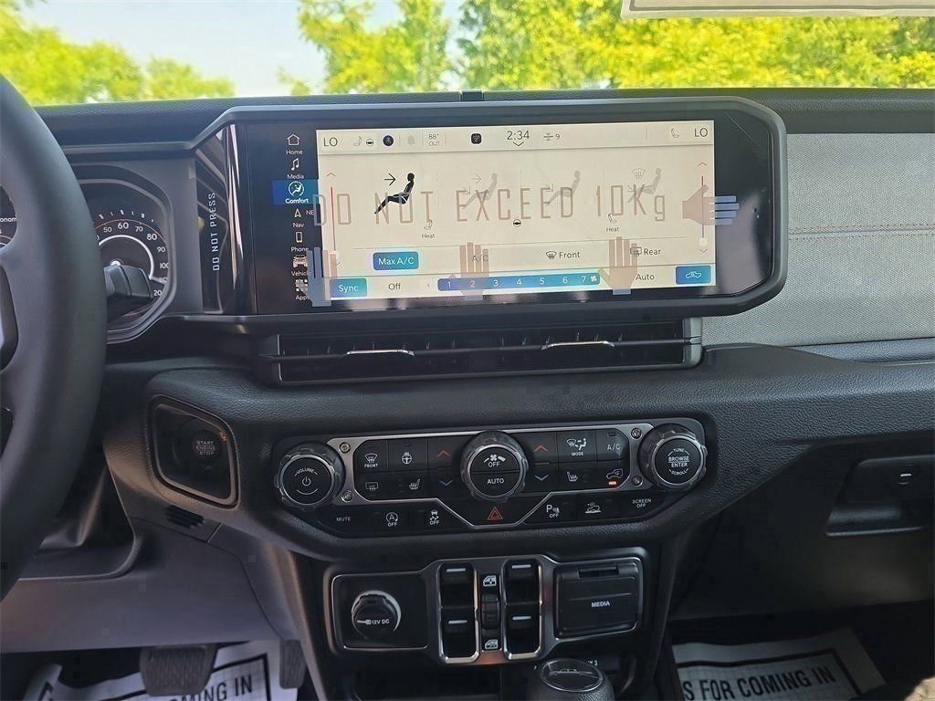 New 2025 Jeep Gladiator Sport image 20