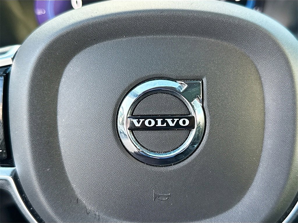 Used 2023 Volvo XC90 B5 Plus w/ Protection Package Premier image 13