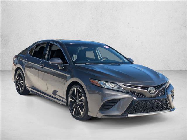 Used 2018 Toyota Camry XSE image 3