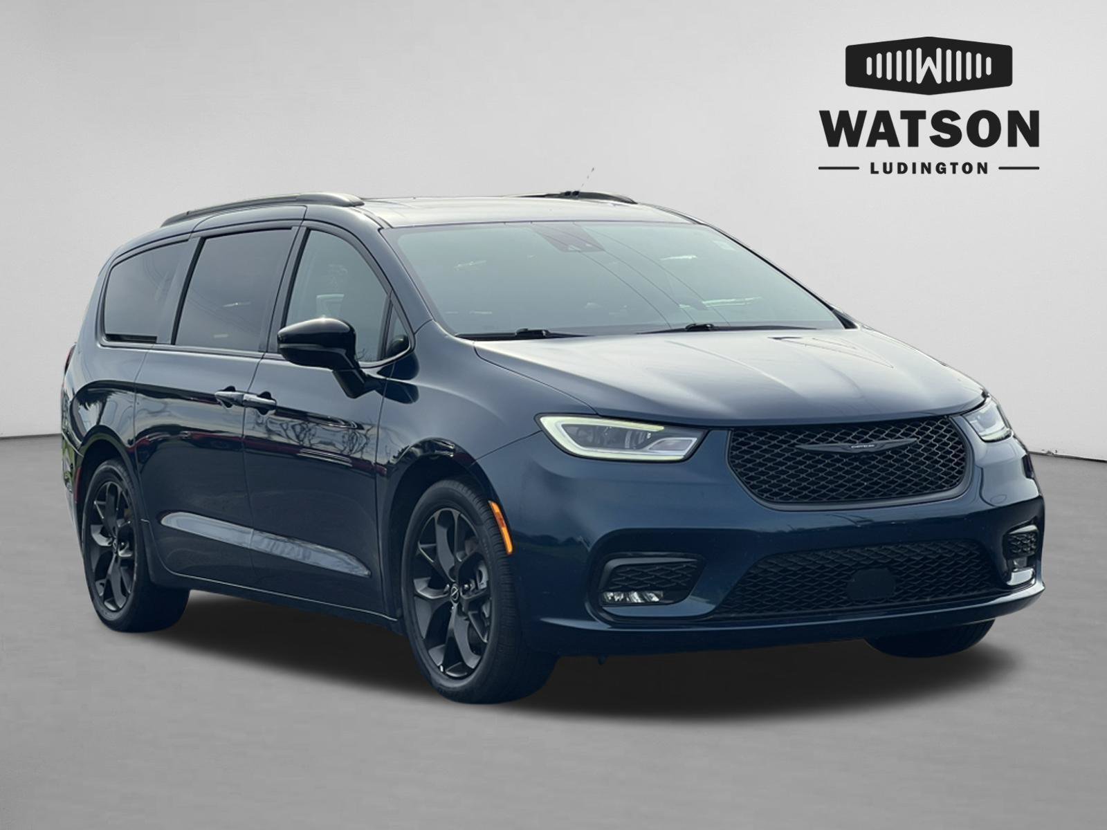 Used 2025 Chrysler Pacifica Limited