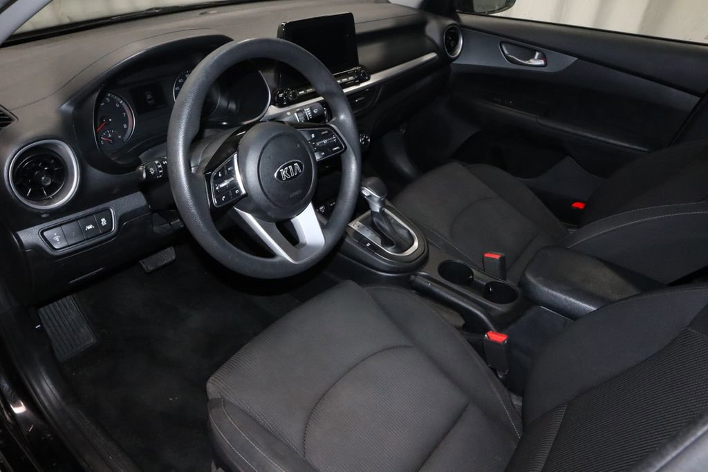 Used 2021 Kia Forte LXS image 23