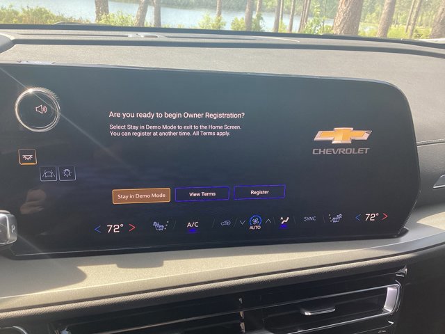 New 2026 Chevrolet Traverse LT w/ Driver Confidence Package FWD image 25