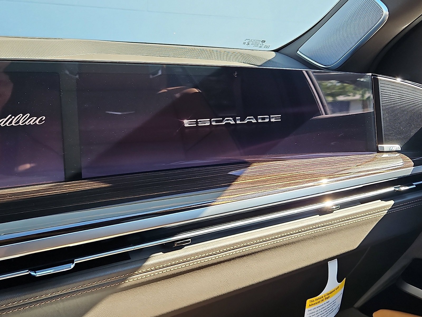 New 2026 Cadillac Escalade ESV Luxury w/ Touring Package AWD/4WD image 21