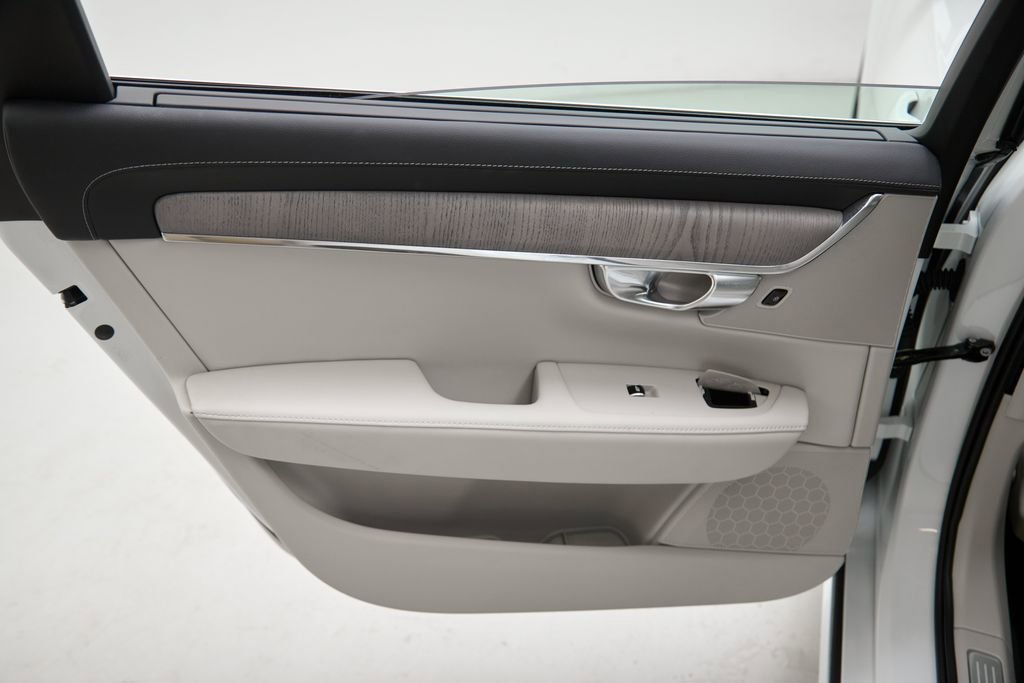 Certified 2023 Volvo S90 B6 Ultimate image 20