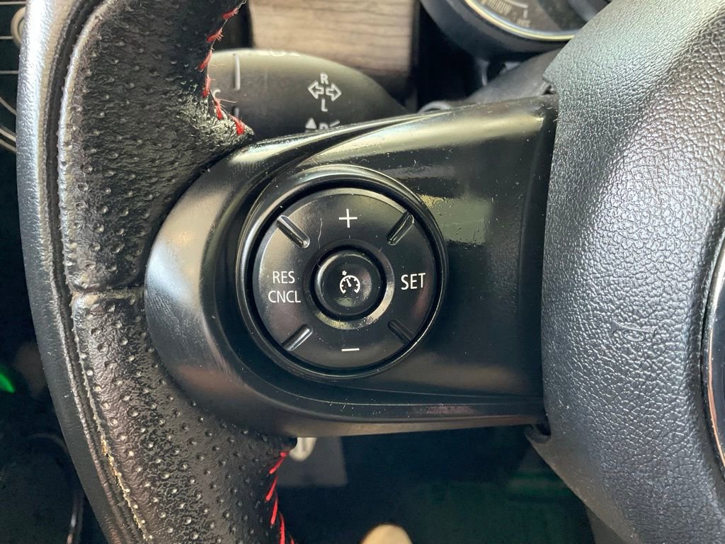 Used 2017 MINI Cooper S image 11