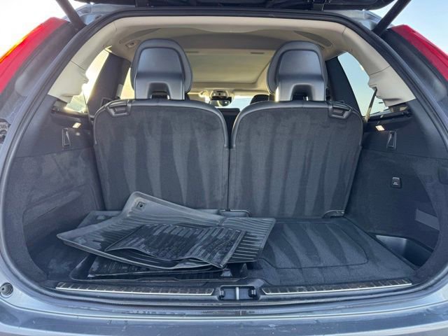 Used 2018 Volvo XC90 T6 Momentum w/ Convenience Package image 22