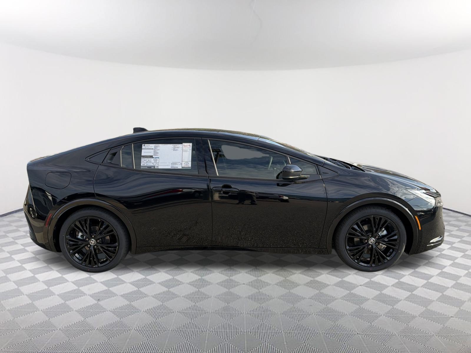 New 2026 Toyota Prius Plug-In Hybrid FWD image 17